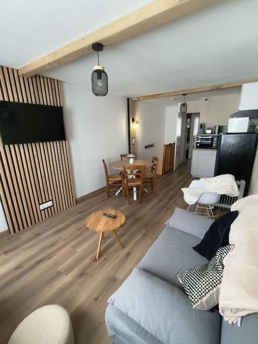 T2 Cosy Au Pied Des Pistes Apartamento Bagnères-de-Bigorre Exterior foto