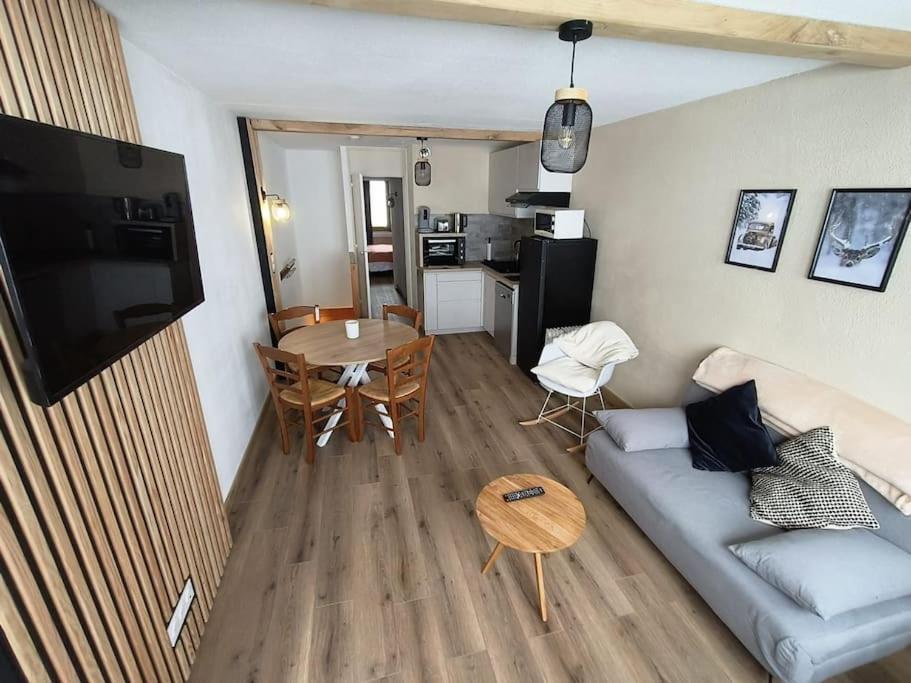 T2 Cosy Au Pied Des Pistes Apartamento Bagnères-de-Bigorre Exterior foto